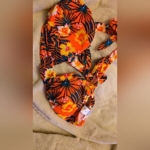 NWT xL Orange Floral Bikini top